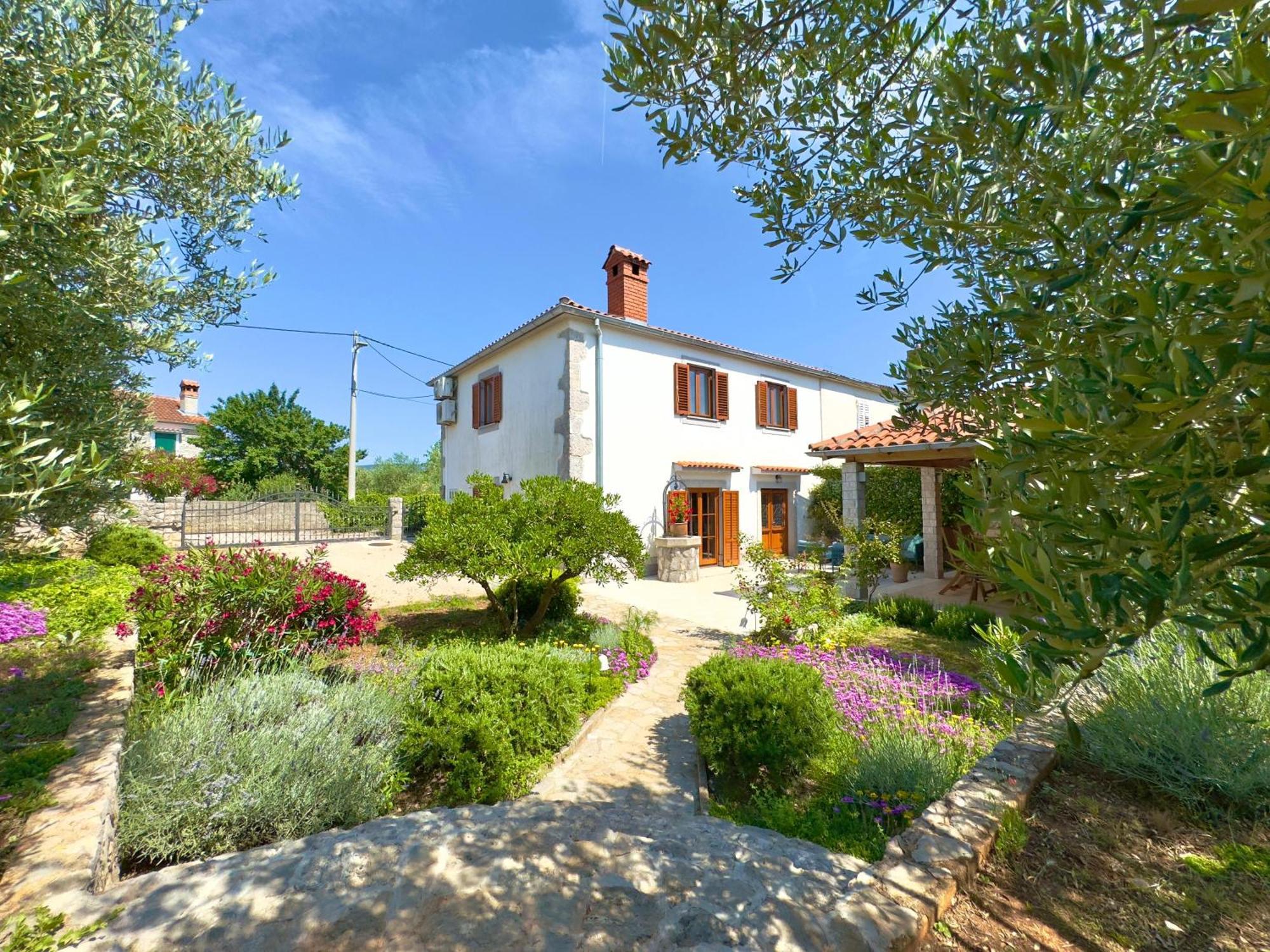 Holiday Home Lavanda Kornić Eksteriør bilde